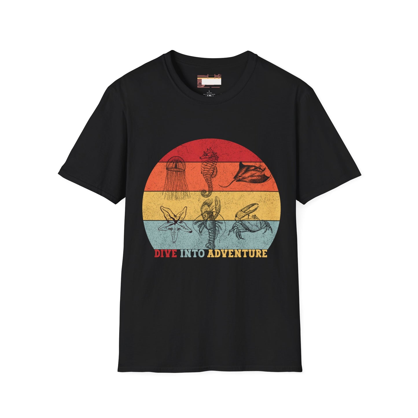 Deep Diving Sea Creatures Graphic Comfort Unisex T-shirt