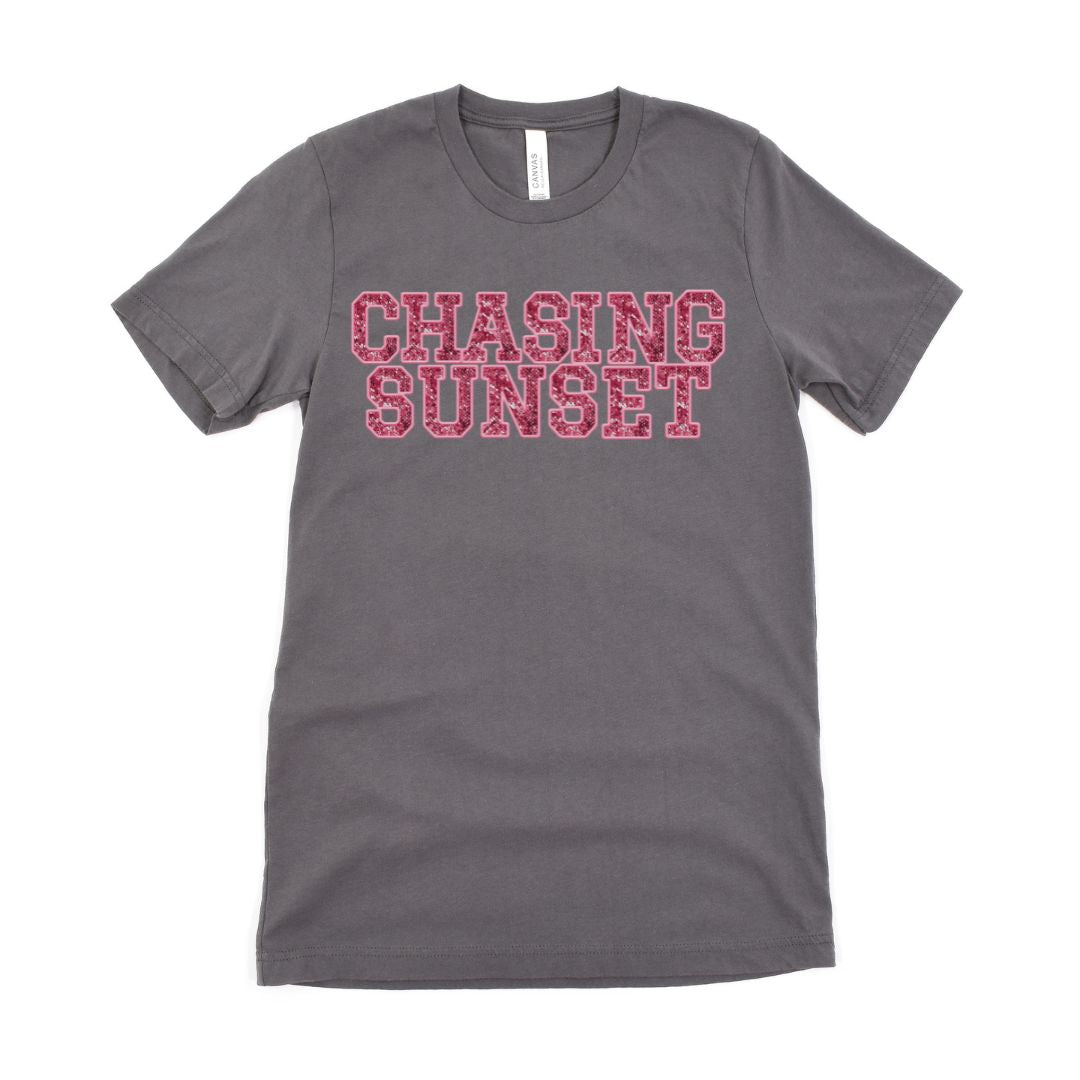 Chasing Sunset Ultimate Comfort Styled Graphic T-shirt