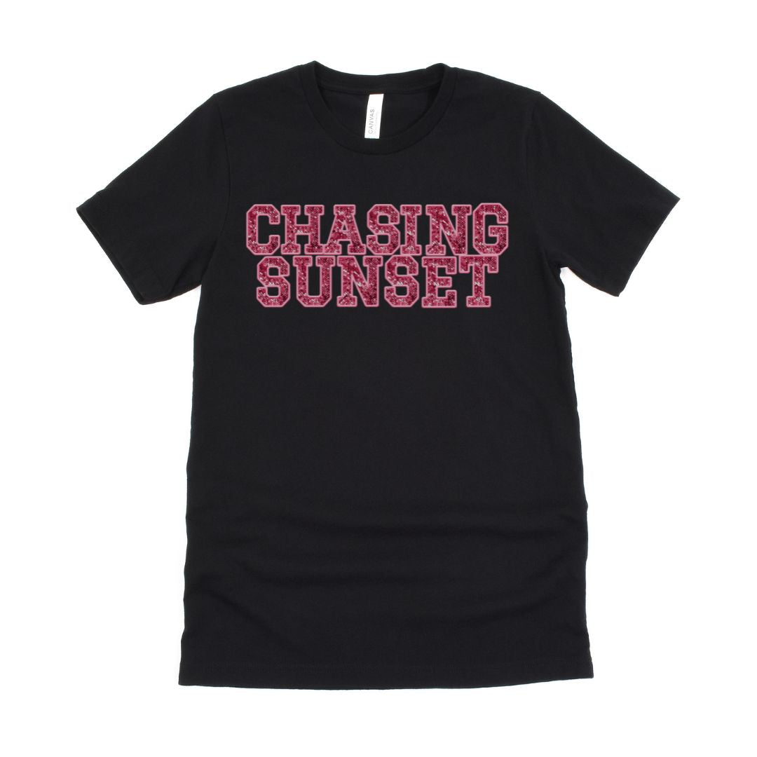 Chasing Sunset Ultimate Comfort Styled Graphic T-shirt