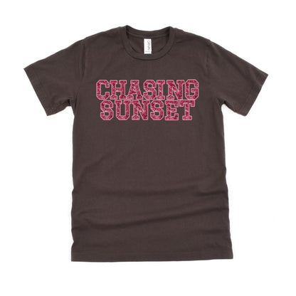 Chasing Sunset Ultimate Comfort Styled Graphic T-shirt