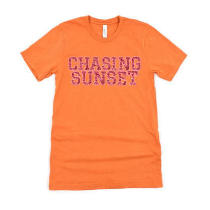 Chasing Sunset Ultimate Comfort Styled Graphic T-shirt