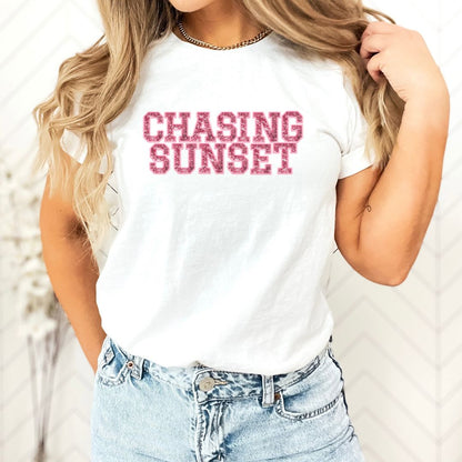 Chasing Sunset Ultimate Comfort Styled Graphic T-shirt