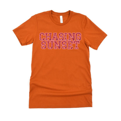 Chasing Sunset Ultimate Comfort Styled Graphic T-shirt